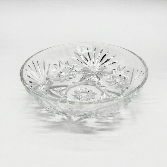 Vintage Anchor Hocking Early American Prescut Clear Glass Serving Bowl 7.5" dia - Picture 2 of 4